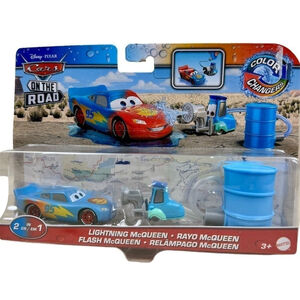 NEW DISNEY PIXAR CARS 2 PACK ON THE ROAD LIGHTNING McQUEEN COLOR CHANGERS 2022